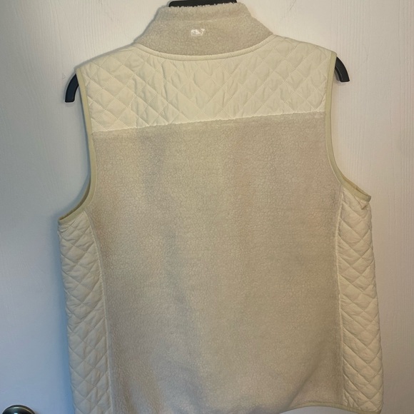 Vineyard Vines Off-White Fleece Vest - Picture 2 of 5